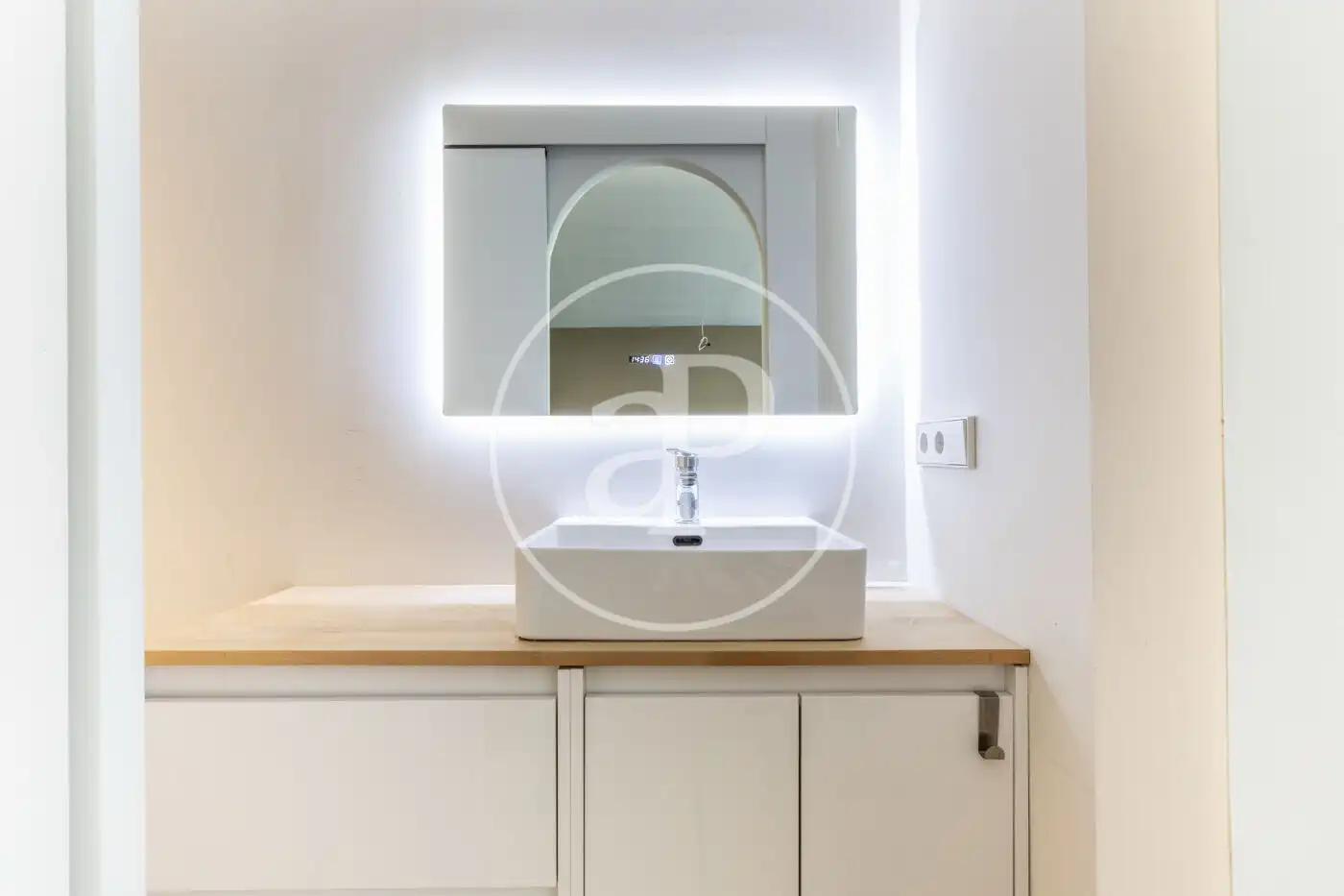 Baño de Piso en venta en Valencia con Aire acondicionado, Calefacción y Jardín privado