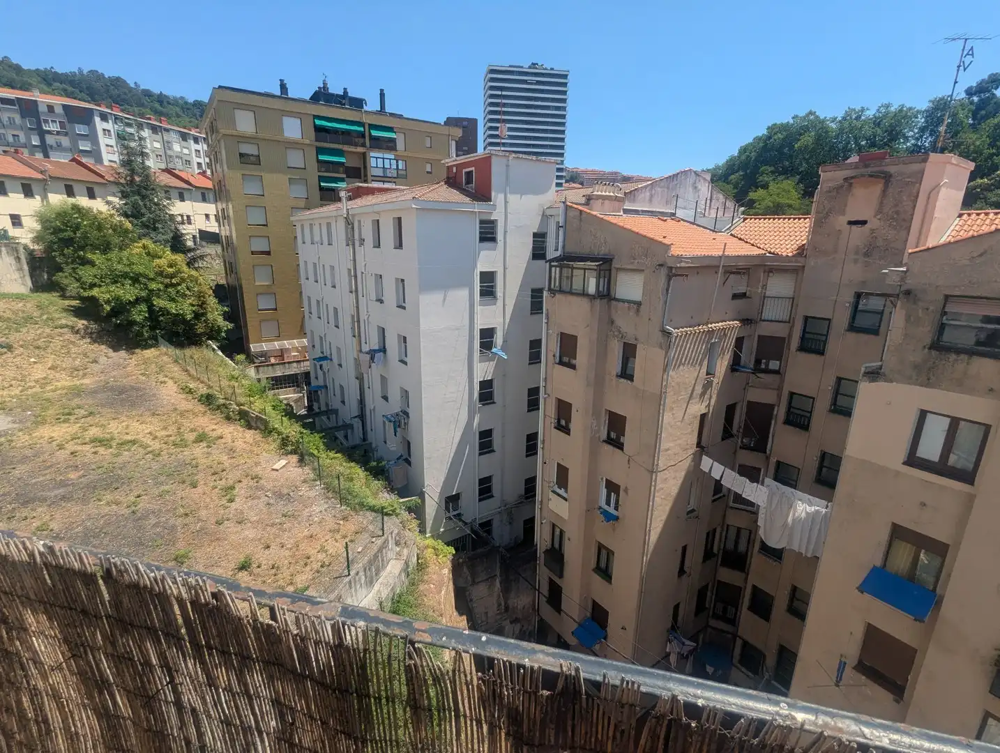 Vista exterior de Pis en venda en Bilbao  amb Moblat
