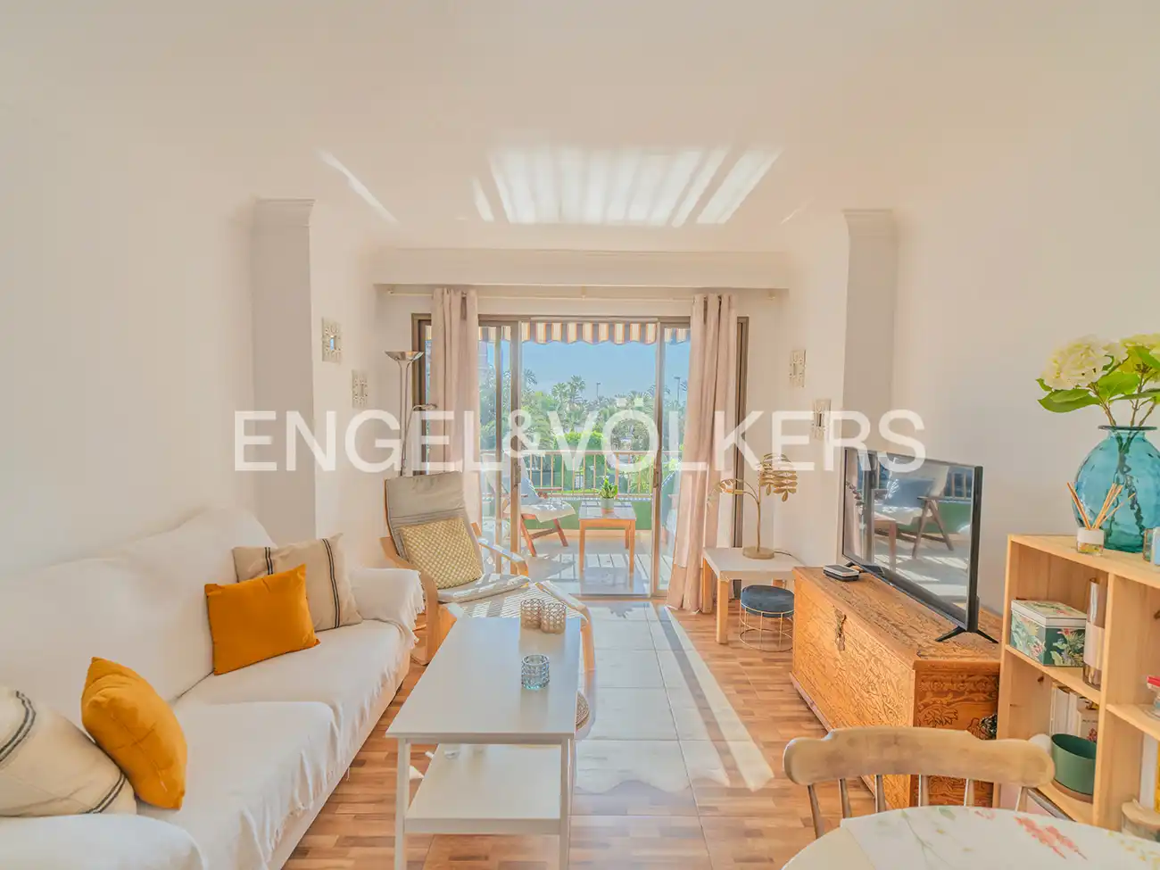 Living room of Flat for sale in Alicante / Alacant  with Heating, Terrace and Community pool