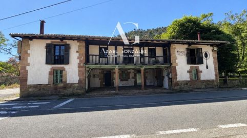 Casona singular con terreno en Santa Lucía, junto a Cabezón de la Sal
