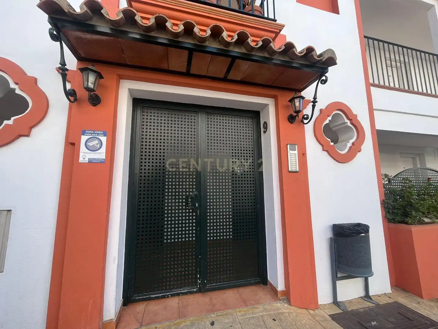 Vista exterior de Apartamento en venta en Estepona