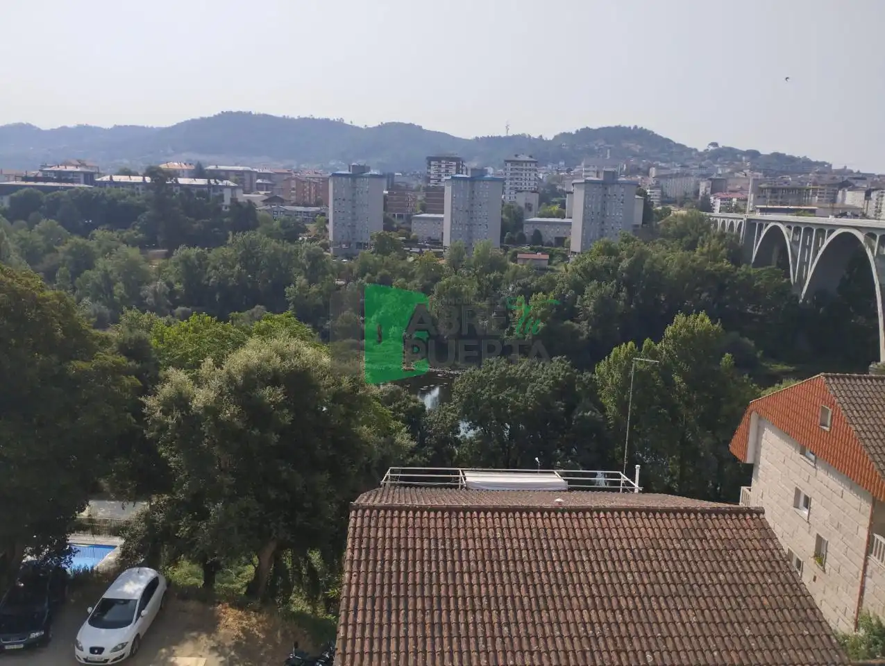 Vista exterior de Piso en venta en Ourense Capital  con Calefacción y Amueblado