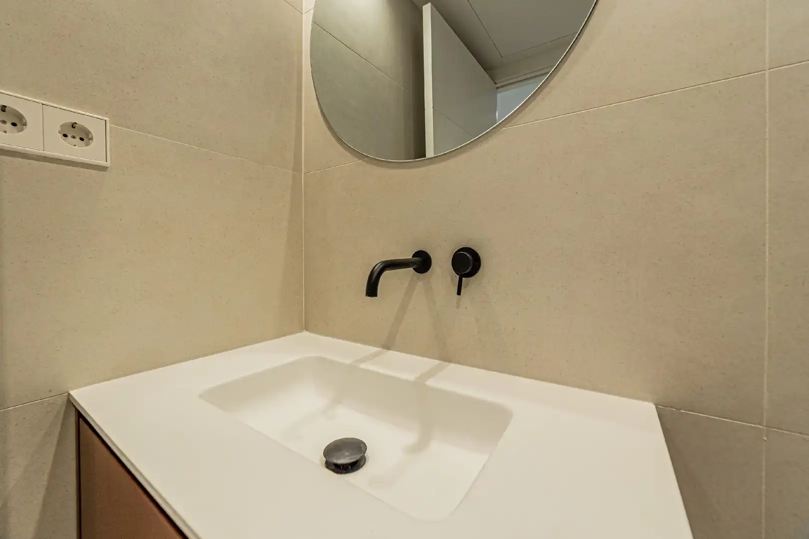 Bathroom of Duplexes for sale in Barcelona  with Air Conditioner, Heating and Private garden