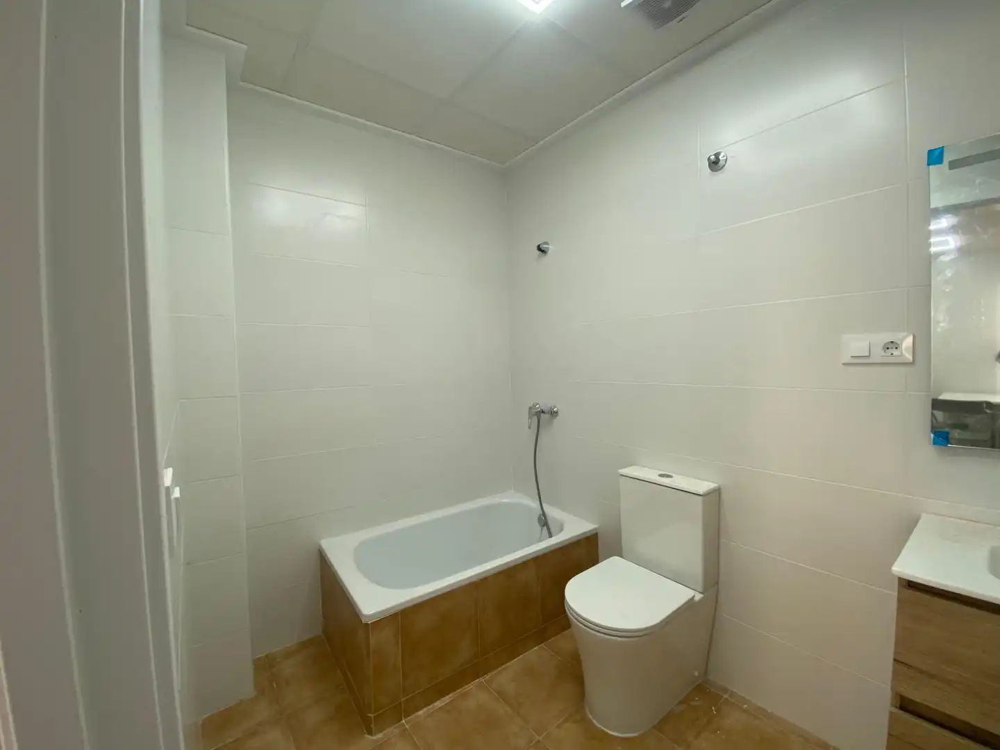 Baño de Planta baja en venta en Lorca con Terraza, Trastero y Amueblado