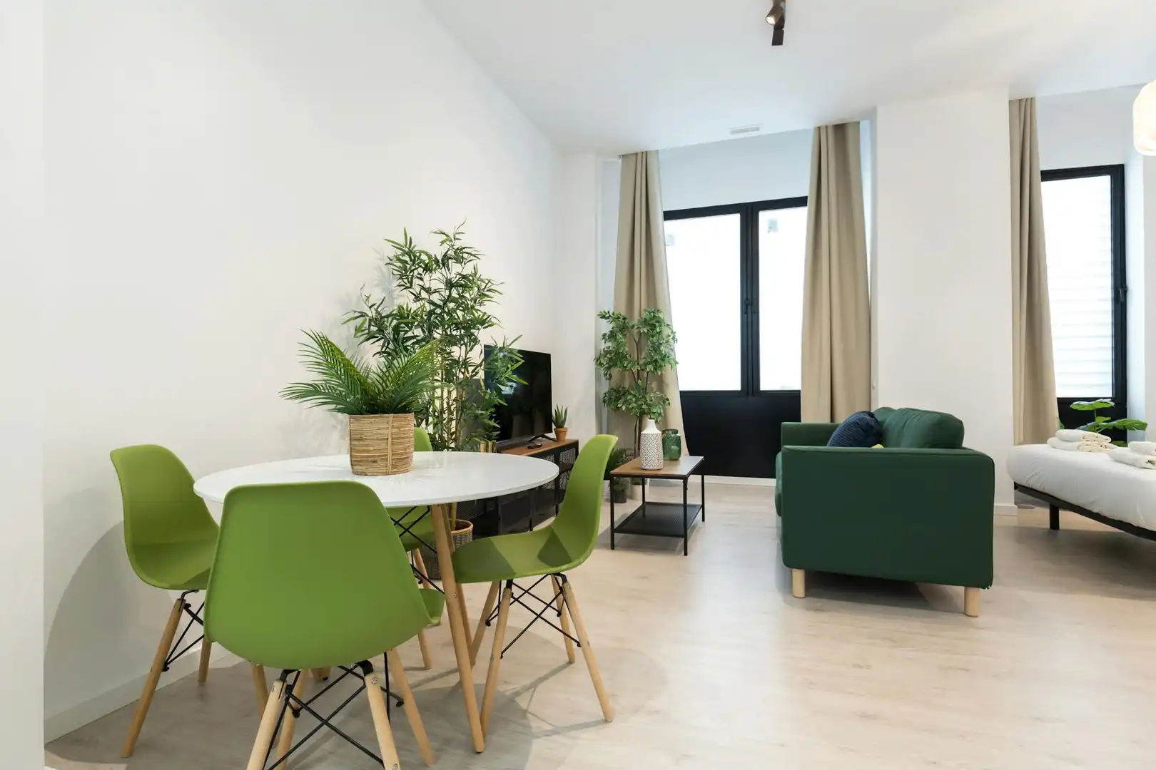 Living room of Flat for rent in Barcelona  with Air Conditioner, Heating and Furnished