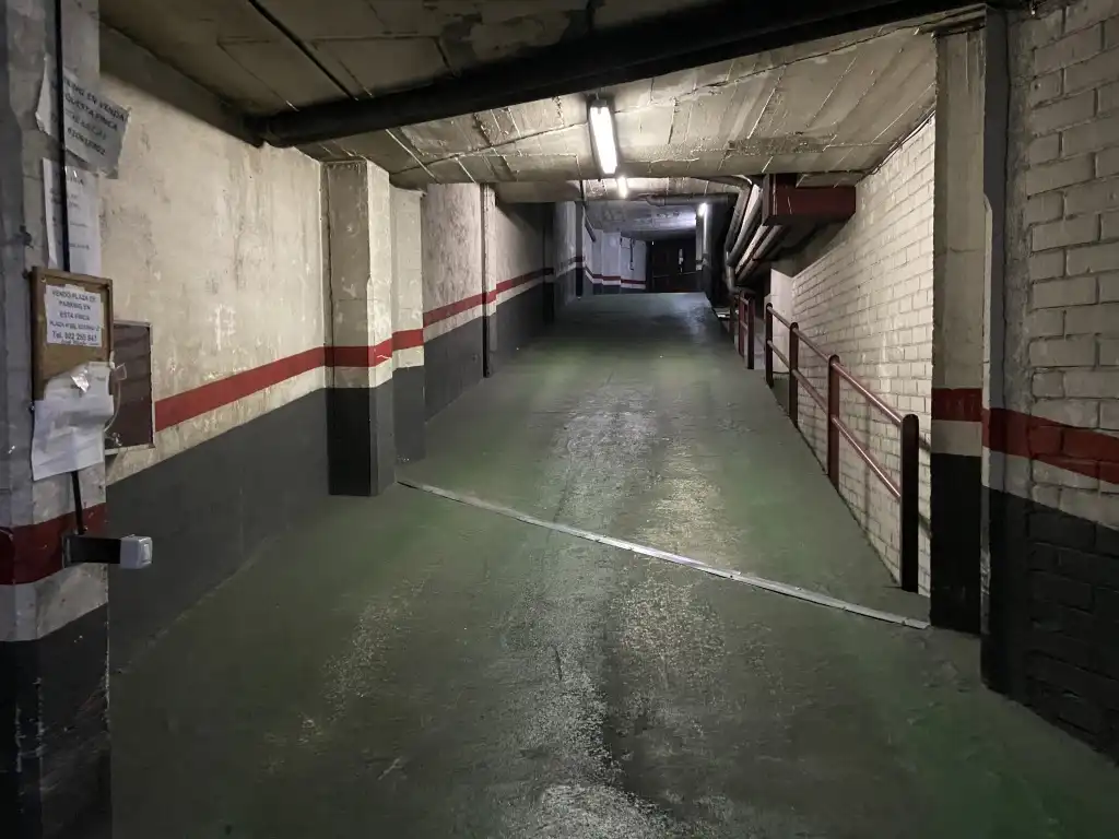 Einzelparkplatz zum Verkauf in Avinguda Josep Tarradellas, imagen 10