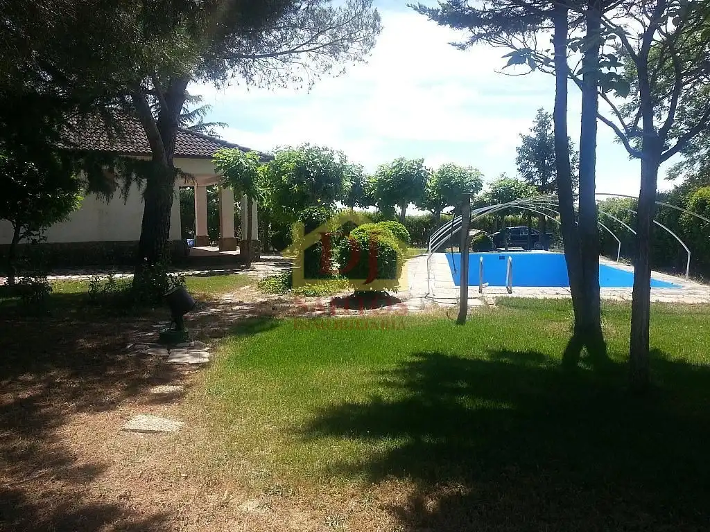Residencial en venta en Calle Ur-3, Parada de Arriba