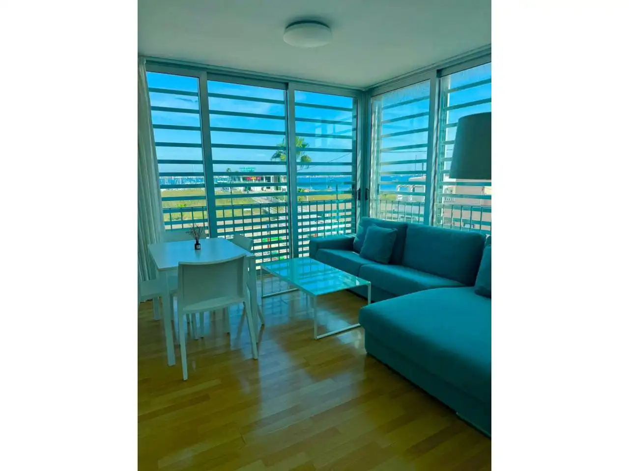 Sala de estar de Piso en venta en Cartagena con Amueblado y Balcón
