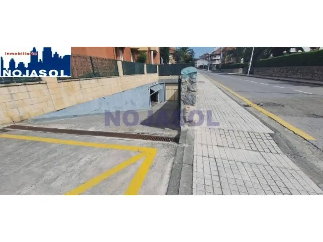 Parking de Apartamento de alquiler en Noja con Calefacción, Trastero y Amueblado