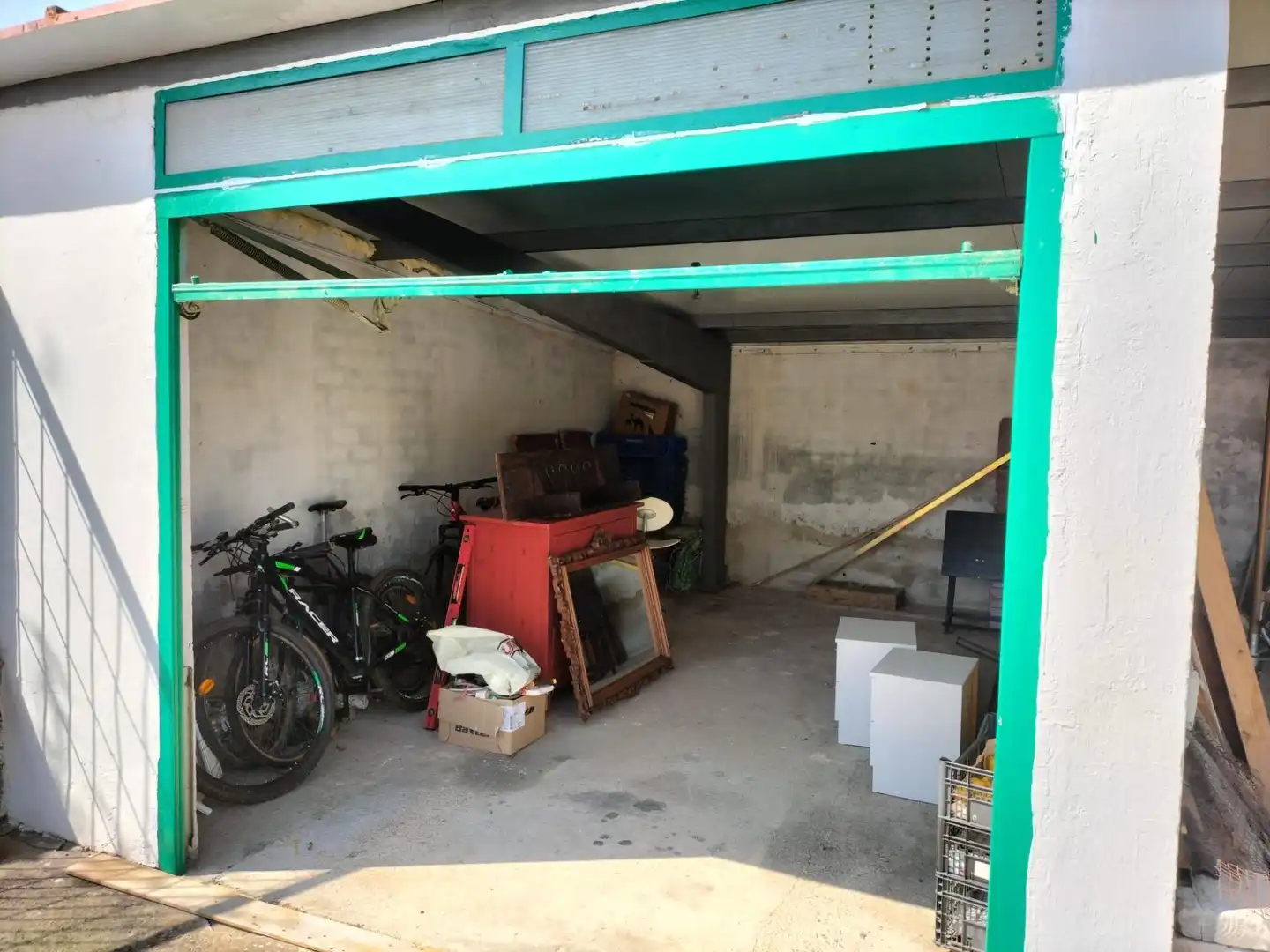 Parking de Finca rústica en venta en Palencia con Calefacción, Jardín privado y Parquet