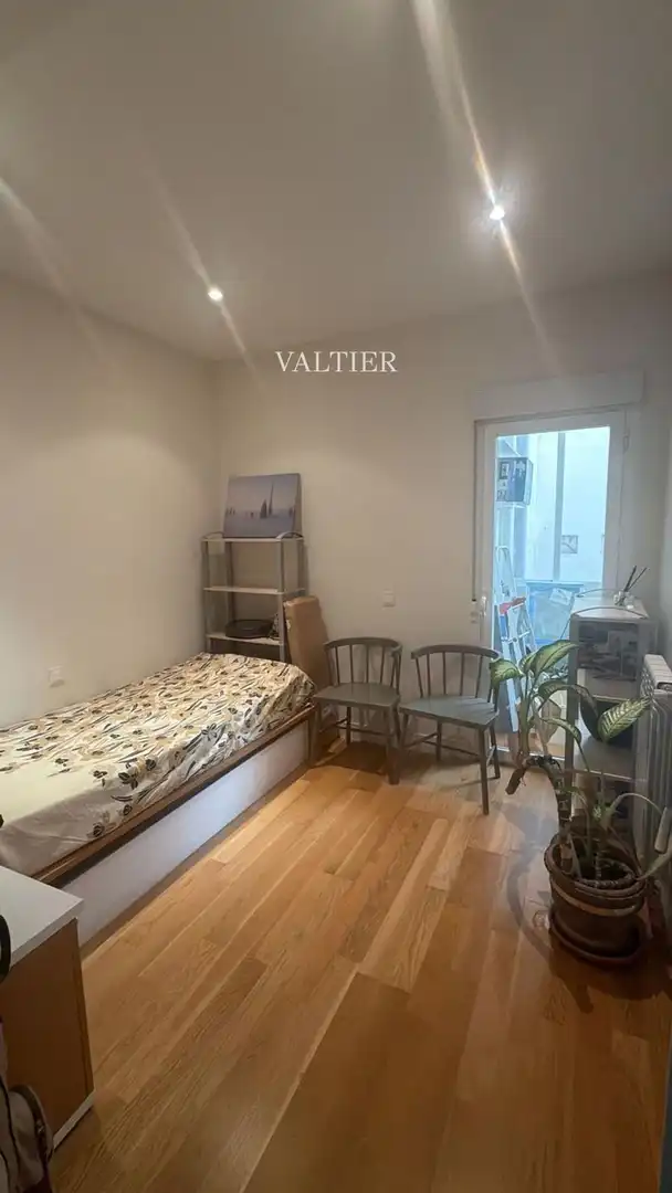 Habitación de Piso de alquiler en Madrid con Aire acondicionado, Trastero y Amueblado