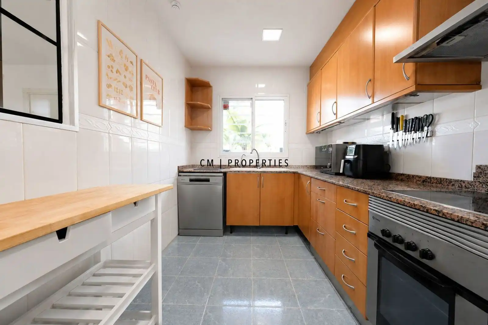 Kitchen of Houses for sale in Moncada  with Air Conditioner, Heating and Terrace