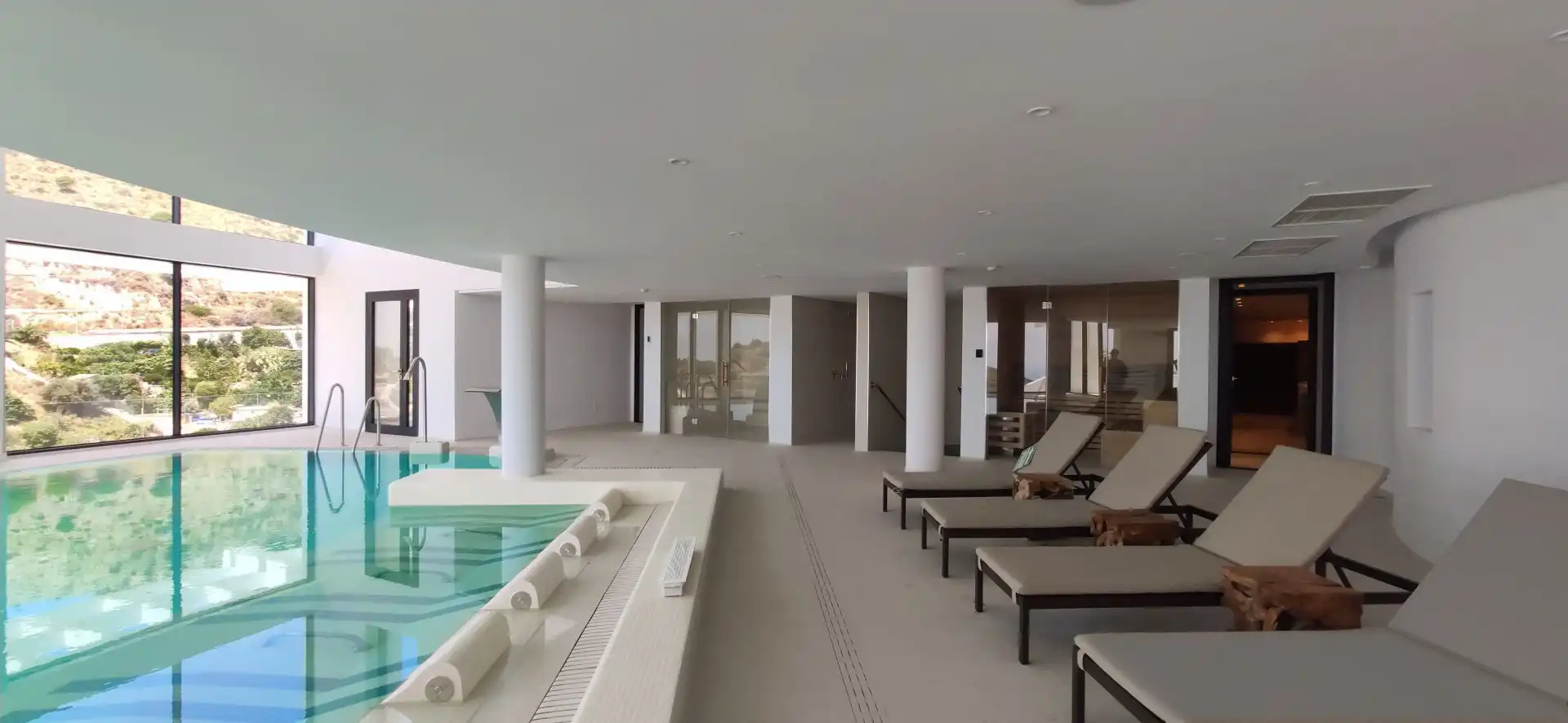 Piscina de Casa o xalet en venda en Ojén amb Aire condicionat, Jardí privat i Piscina