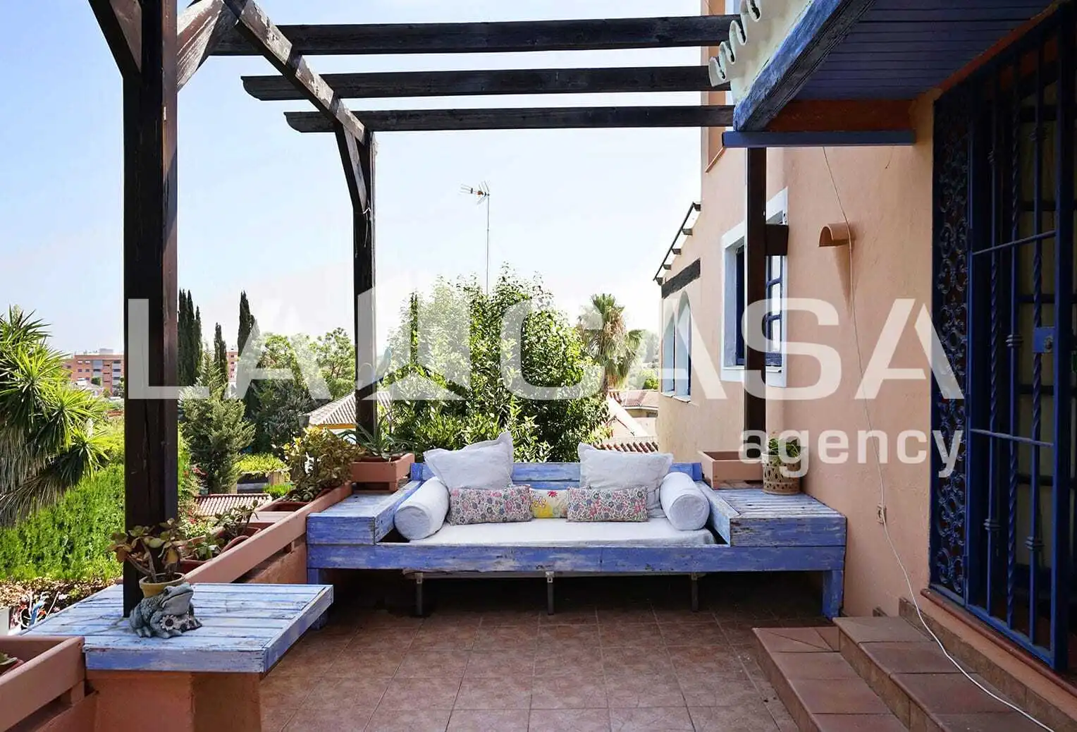 Chalet en venta en Cerros de Montequinto