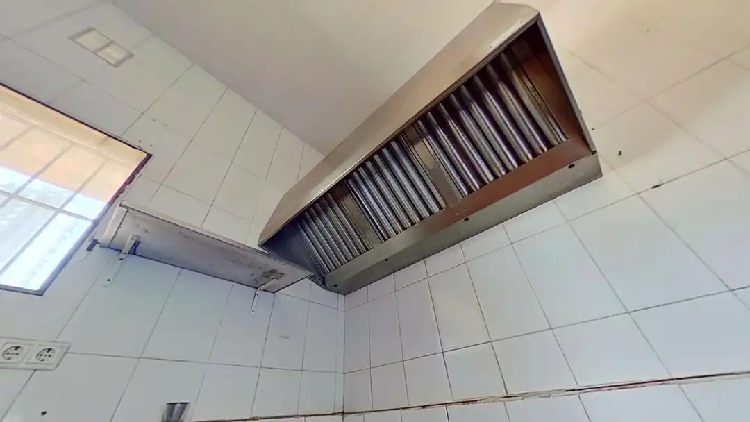 Cuina de Local de lloguer en Benidorm amb Aire condicionat