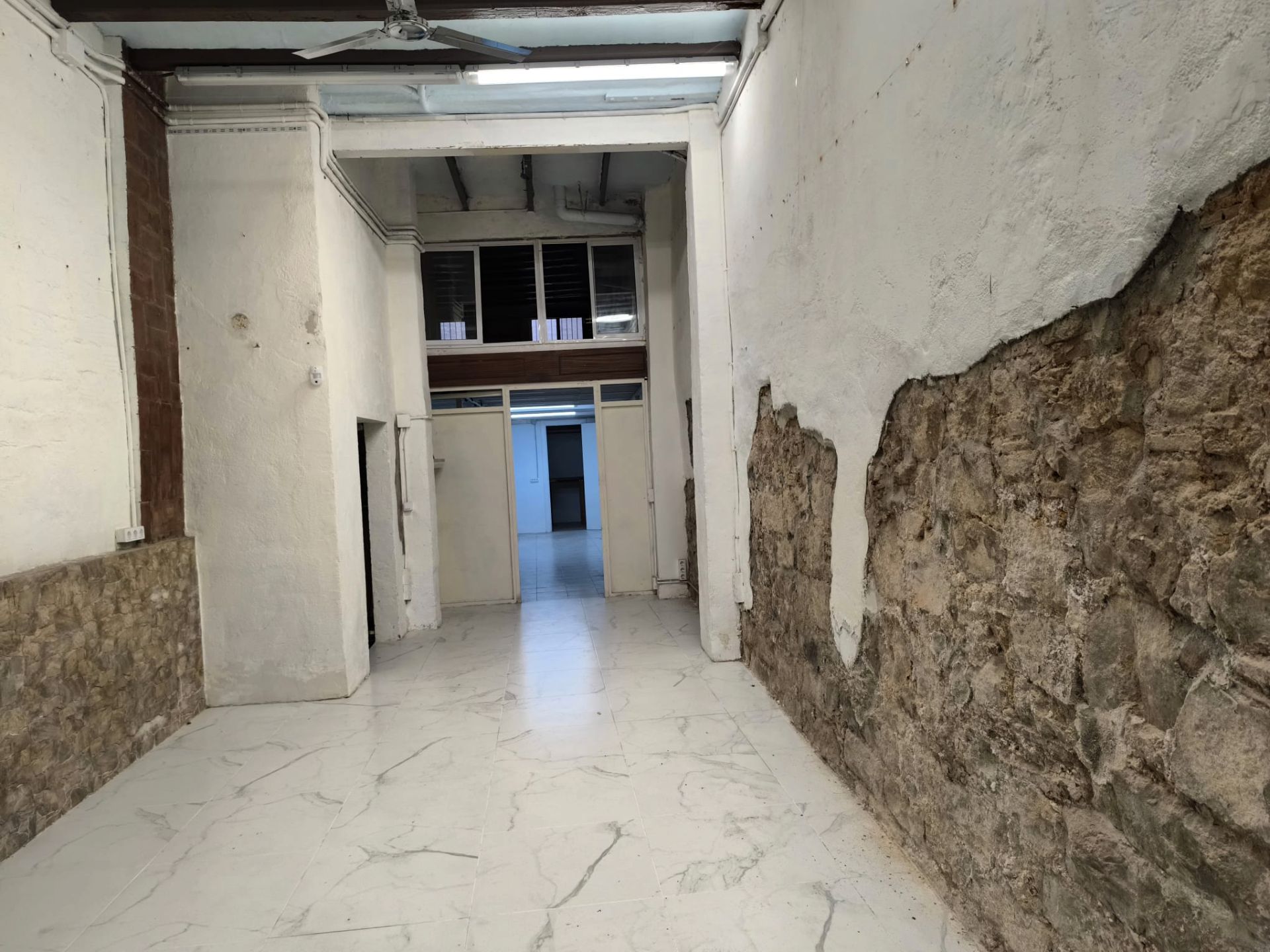 Local en venta en  Barcelona Capital con Alarma