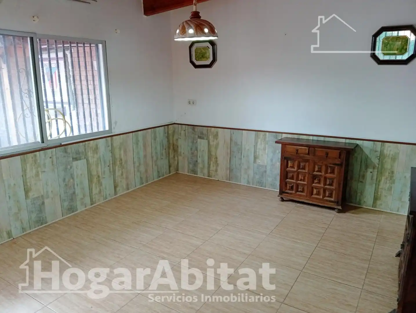 Living room of Houses for sale in Castellón de la Plana / Castelló de la Plana  with Air Conditioner, Private garden and Terrace