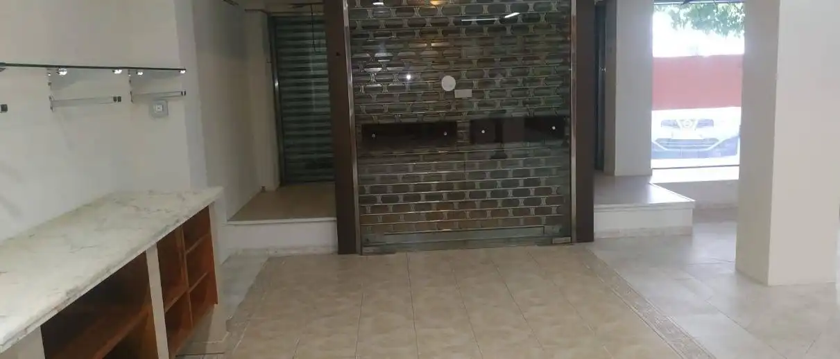 Local comercial en venda a Avenida Virgen Milagrosa, imagen 8
