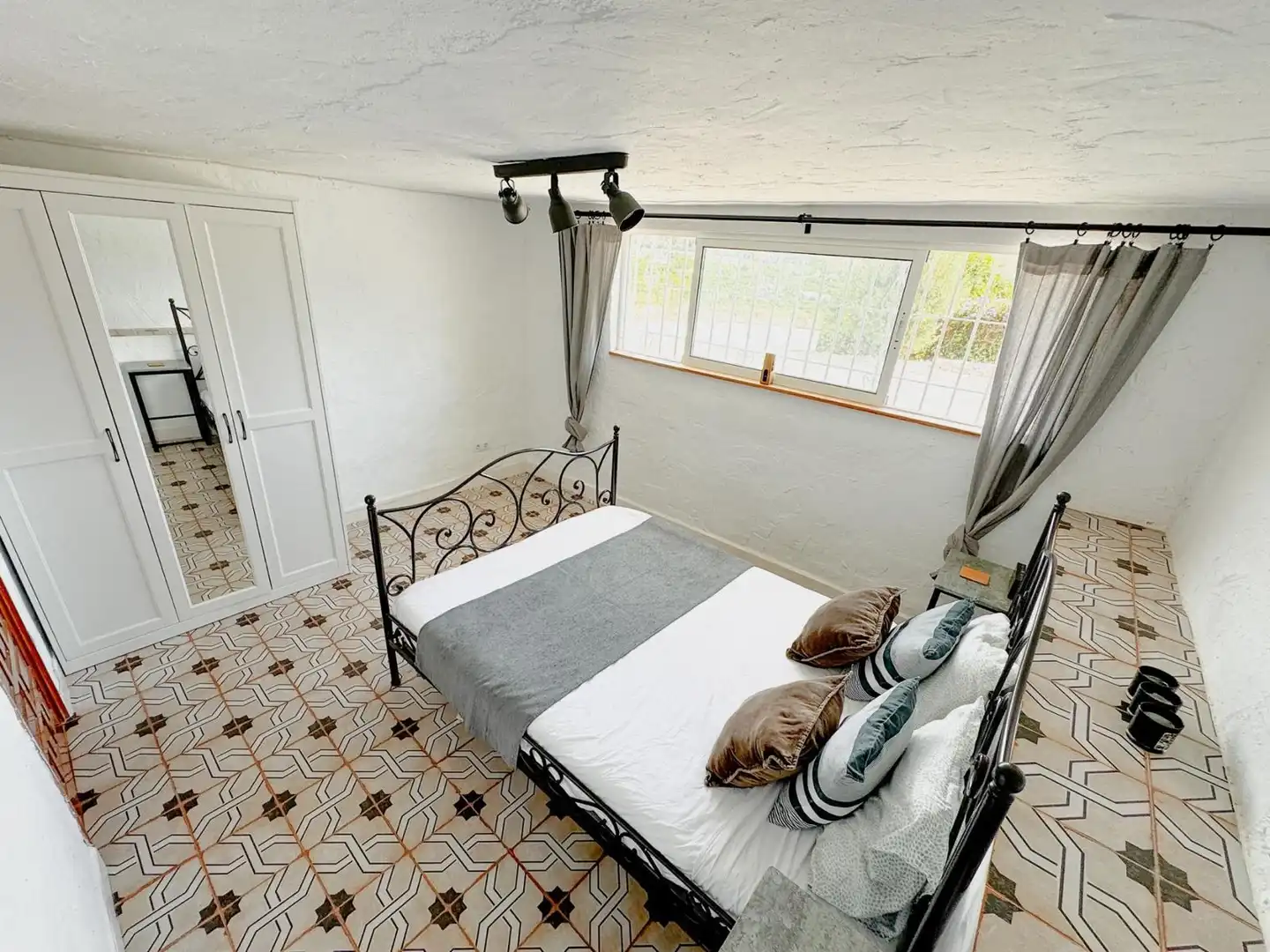 Habitación de Casa o chalet en venta en Nerja con Aire acondicionado, Jardín privado y Terraza