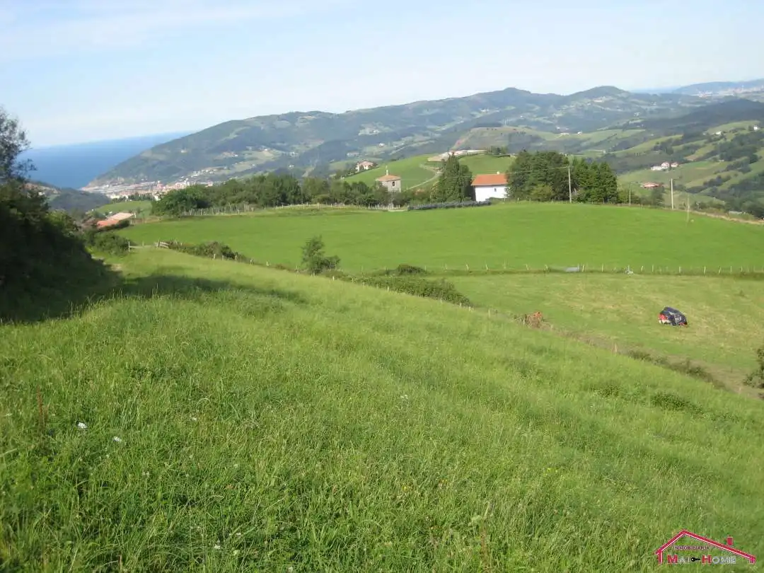 Terreno en venta en Aia