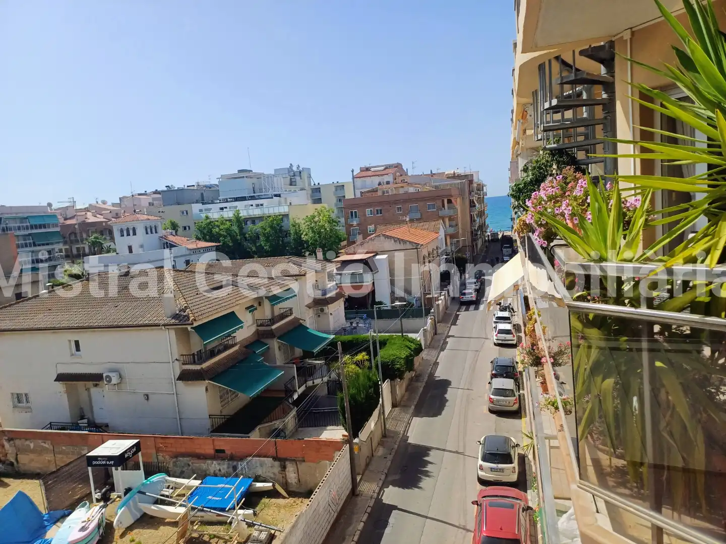 Außenansicht von Dachboden zum Verkauf in Calafell mit Klimaanlage, Terrasse und Möbliert