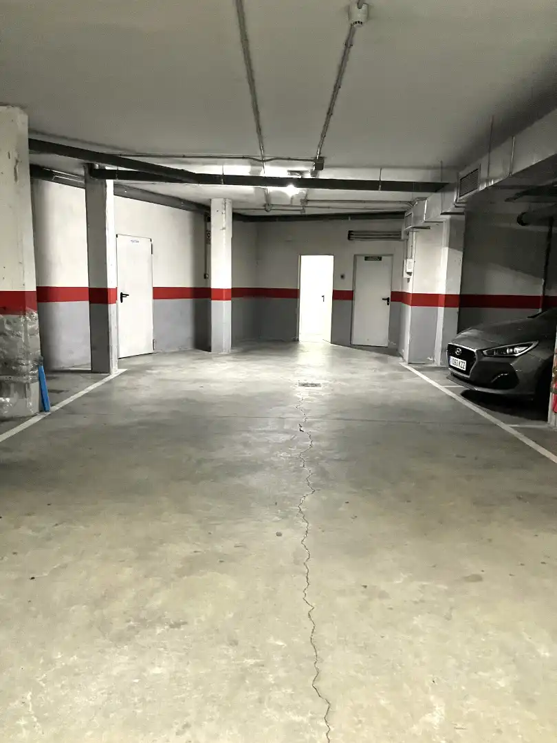 Parking de Dúplex en venta en Illescas con Calefacción, Trastero y Balcón