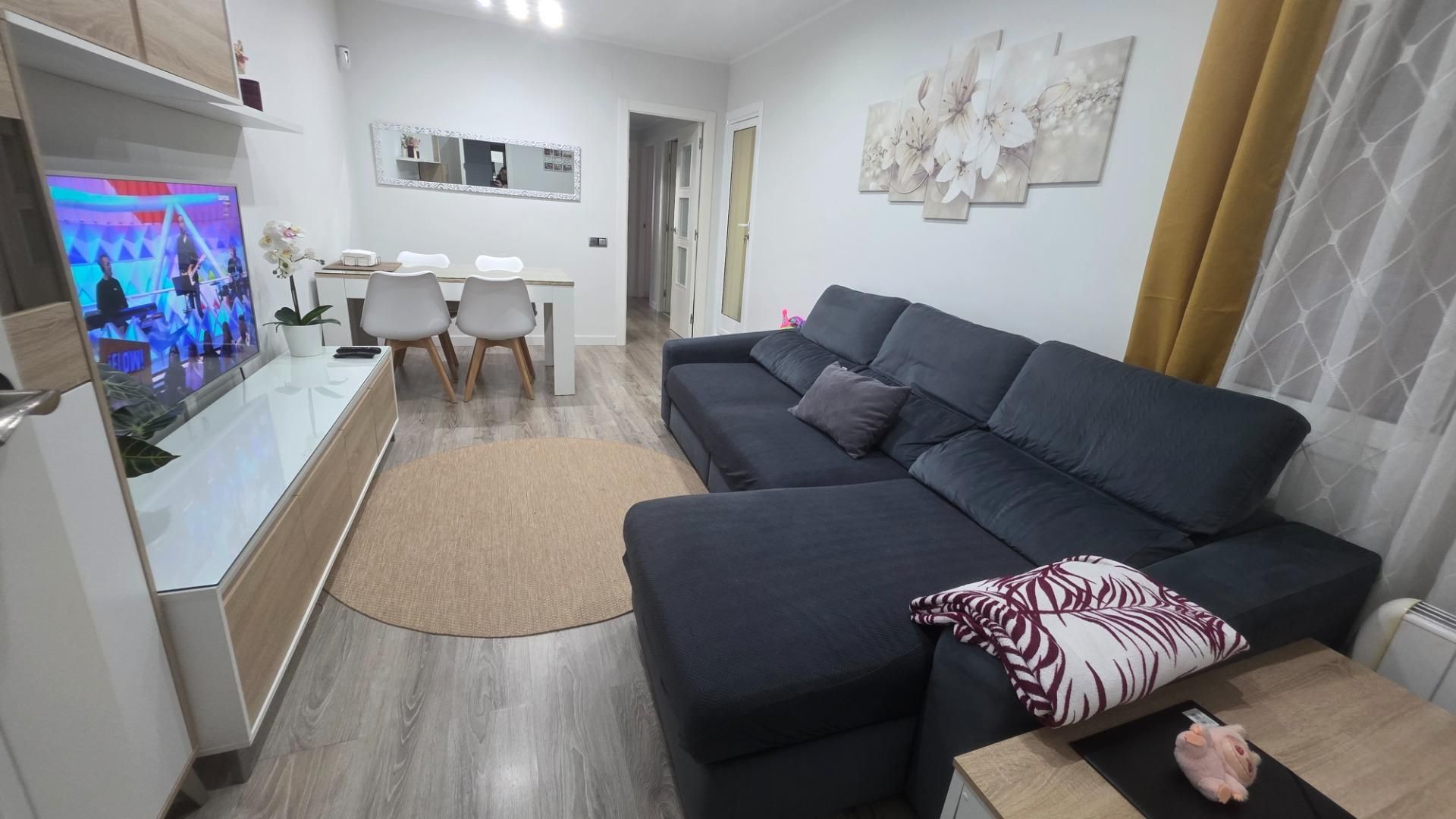 Living room of Flat for sale in  Barcelona Capital  with Parquet flooring