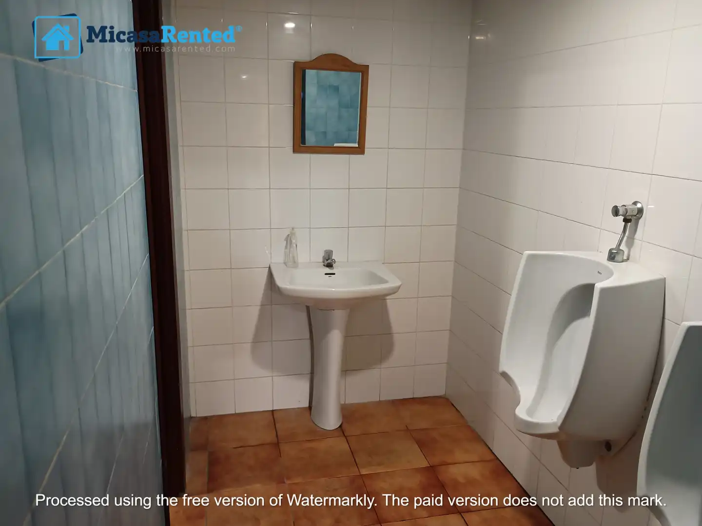 Bathroom of Office for rent in Santander
