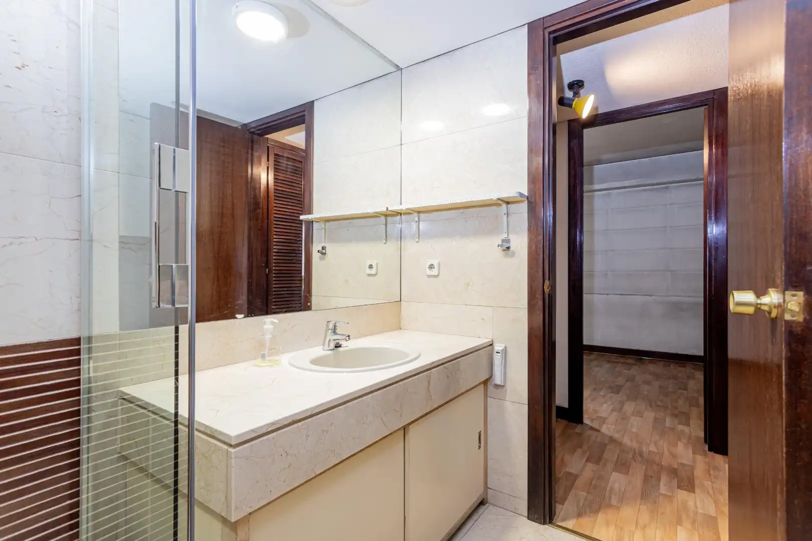 Bathroom of Flat for sale in Madrid  with Heating, Parquet flooring and Community pool