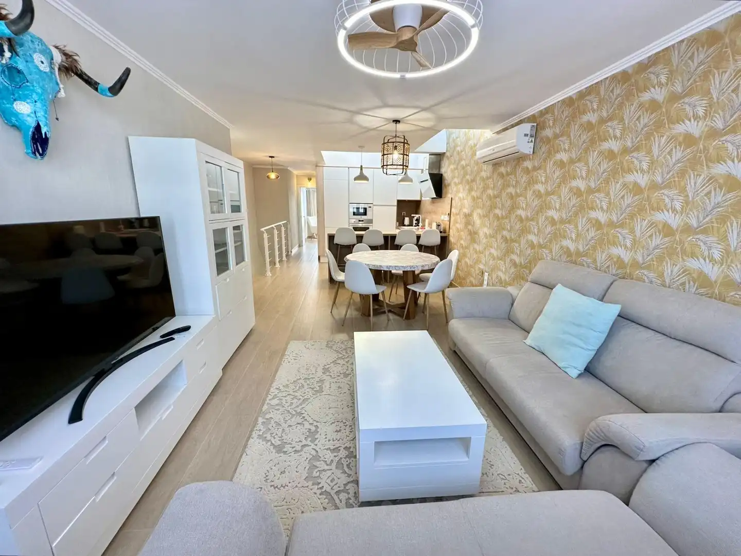 Living room of Detached homes for sale in Roquetas de Mar  with Air Conditioner, Heating and Furnished