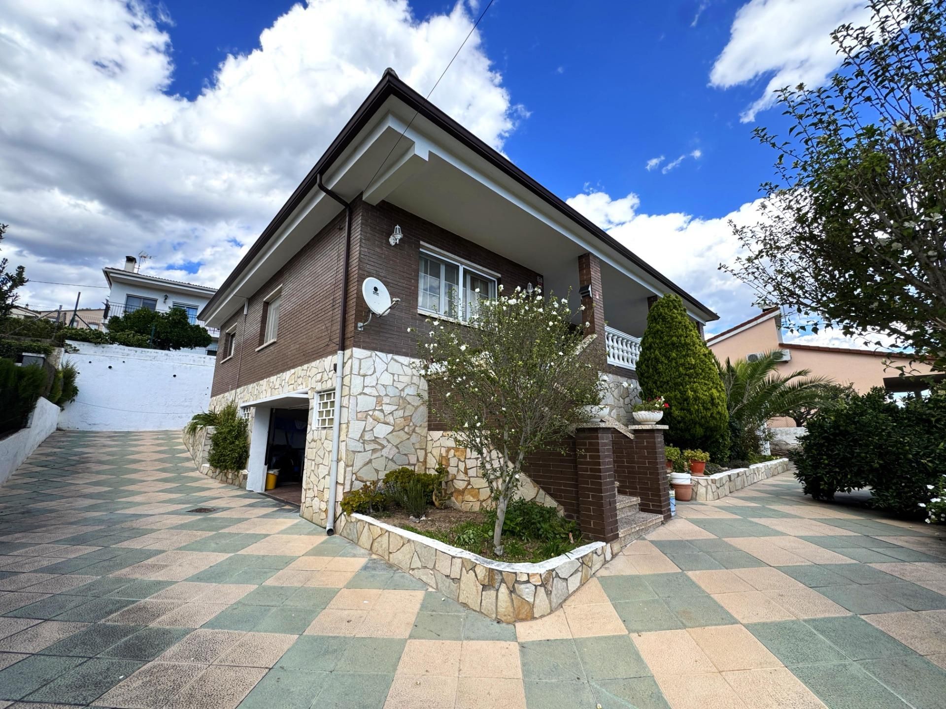 House or chalet for sale in Abrera