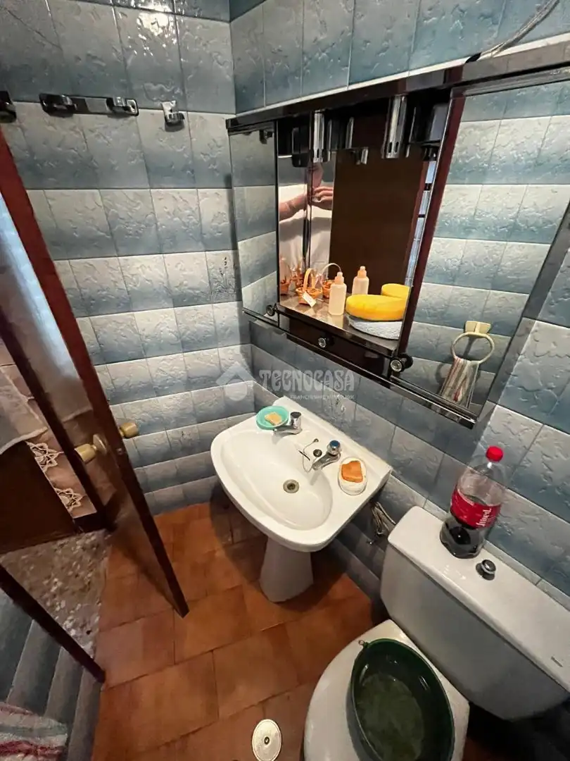 Baño de Casa adosada en venta en Puertollano con Calefacción