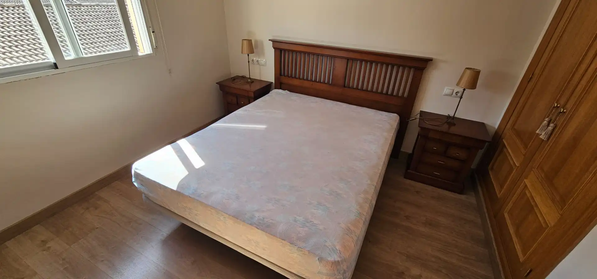 Habitación de Piso de alquiler en Maracena con Aire acondicionado, Amueblado y Balcón