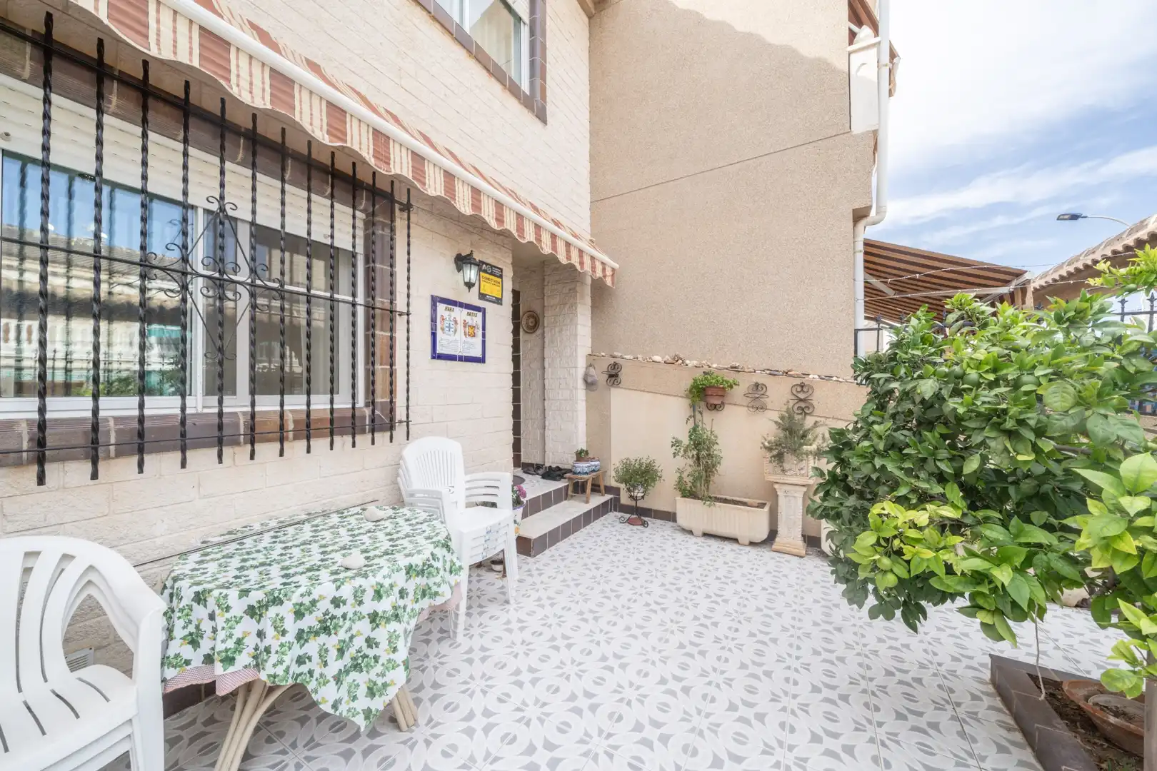 Terrassa de Casa adosada en venda en San Pedro del Pinatar amb Aire condicionat, Jardí privat i Terrassa