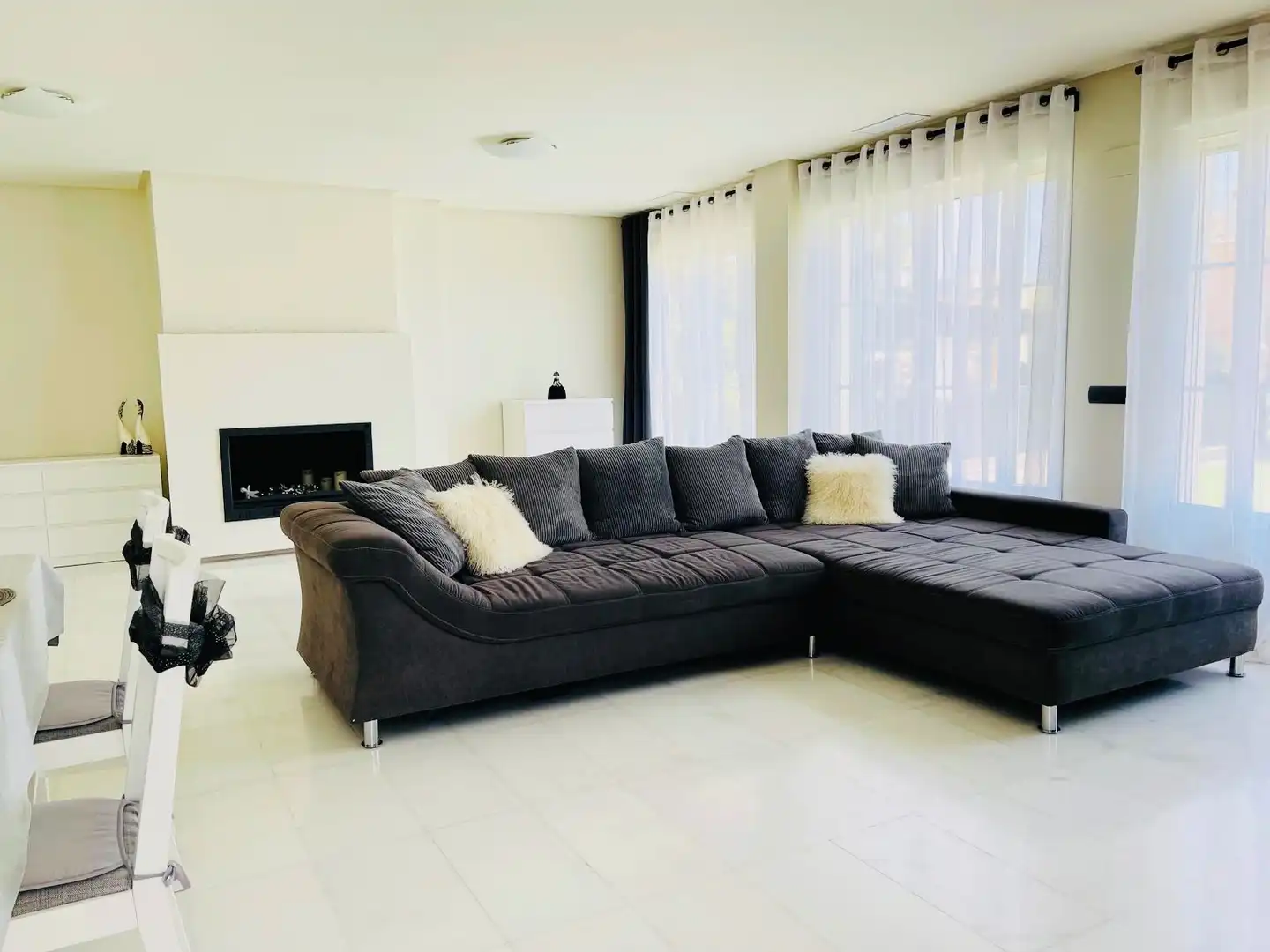 Villa mit Terrasse zum Verkauf in Golf Bahía, imagen 7
