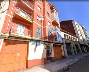 Vista exterior de Apartament en venda en Ourense Capital  amb Calefacció, Parquet i Traster