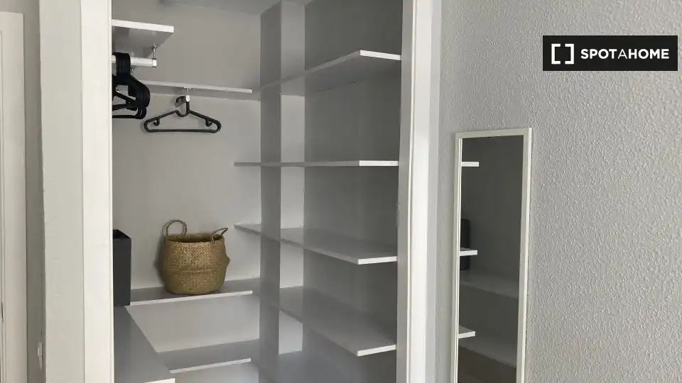 Room in Mercado