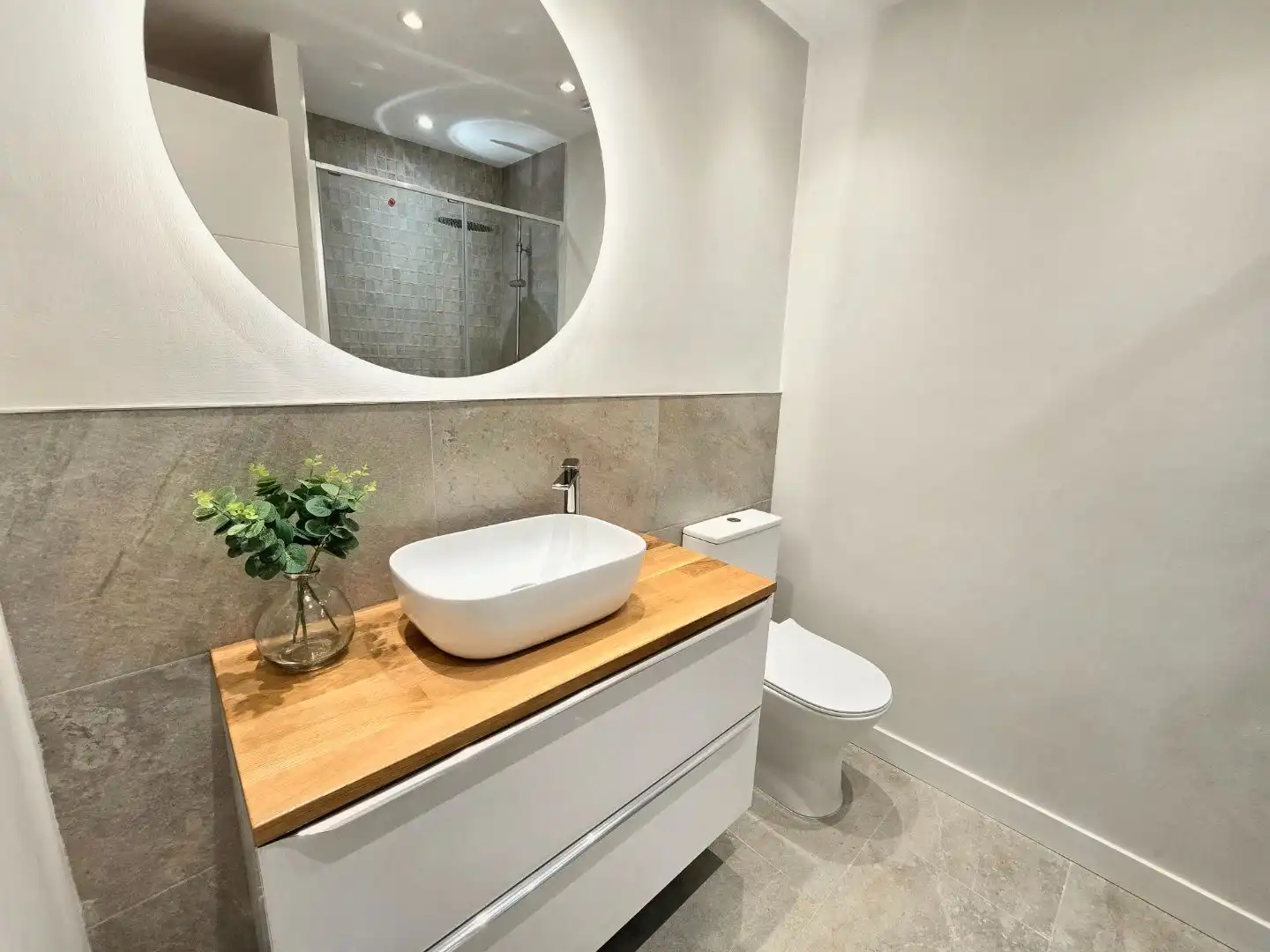 Bathroom of Flat for sale in Manilva  with Air Conditioner, Terrace and Balcony