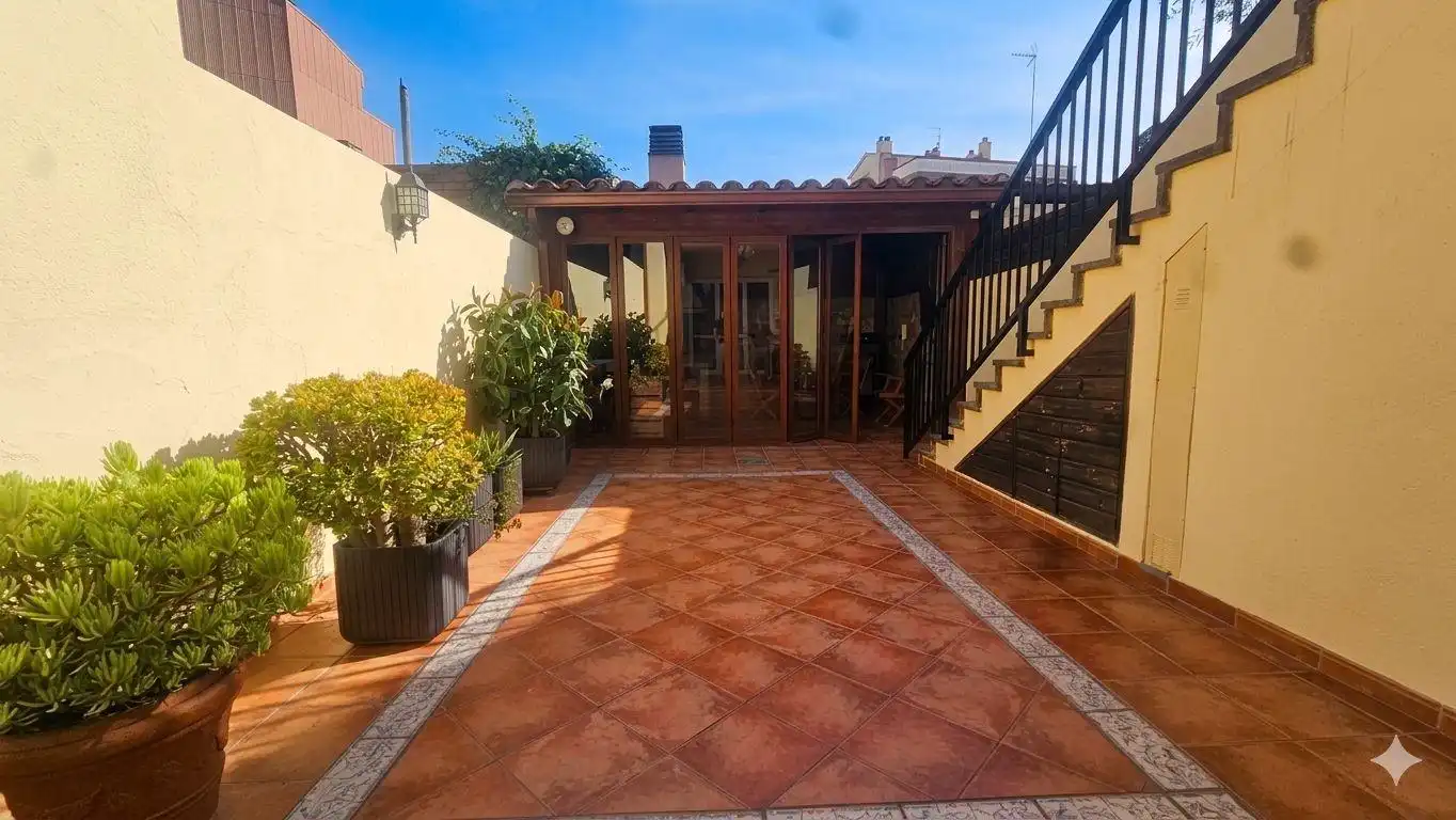 Terraza de Casa adosada en venta en Olesa de Montserrat con Aire acondicionado, Calefacción y Terraza