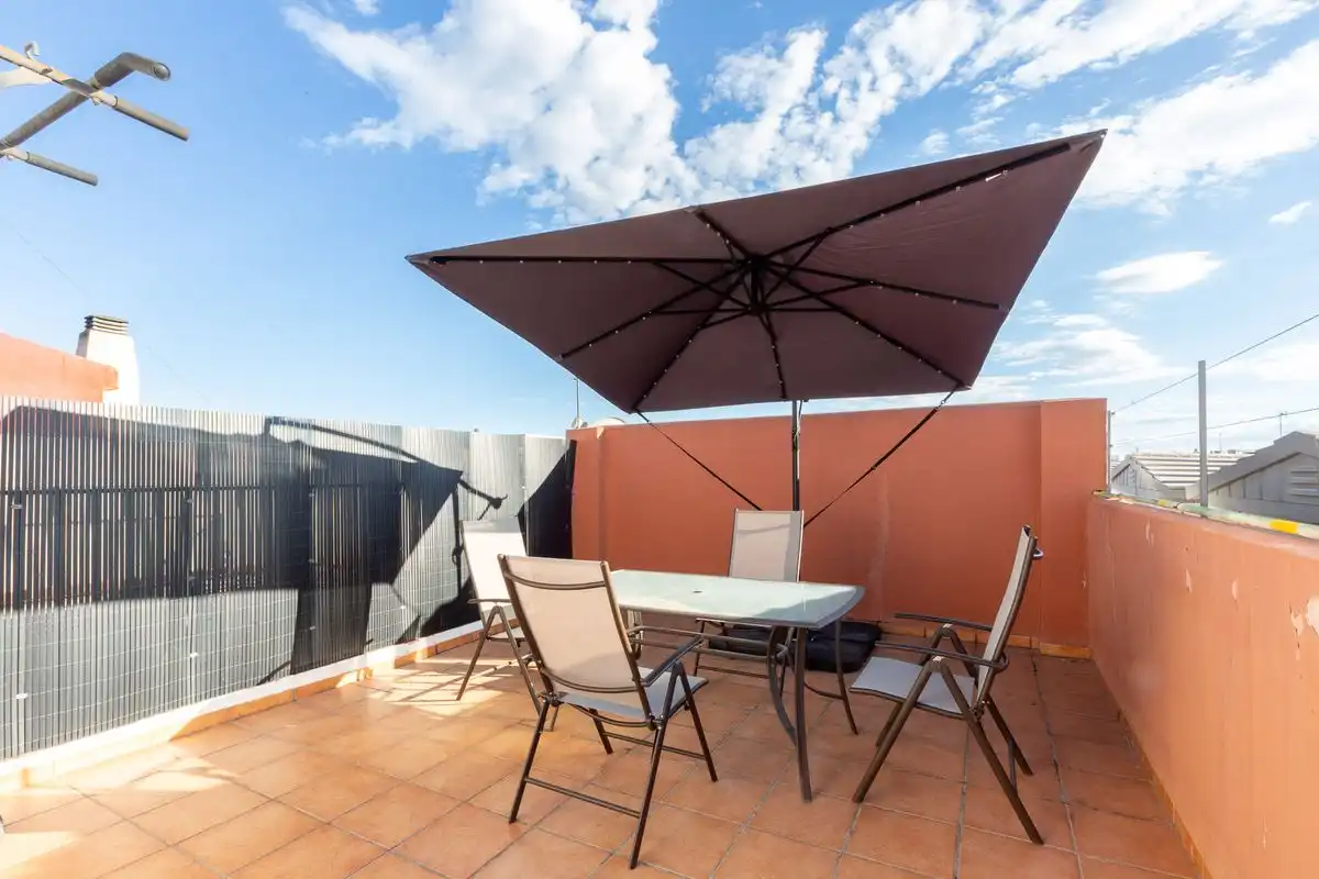 Terraza de Ático en venta en Mislata con Aire acondicionado, Calefacción y Jardín privado