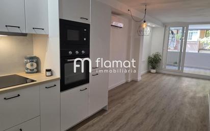 Kitchen of Flat for sale in Santa Coloma de Gramenet  with Air Conditioner and Terrace