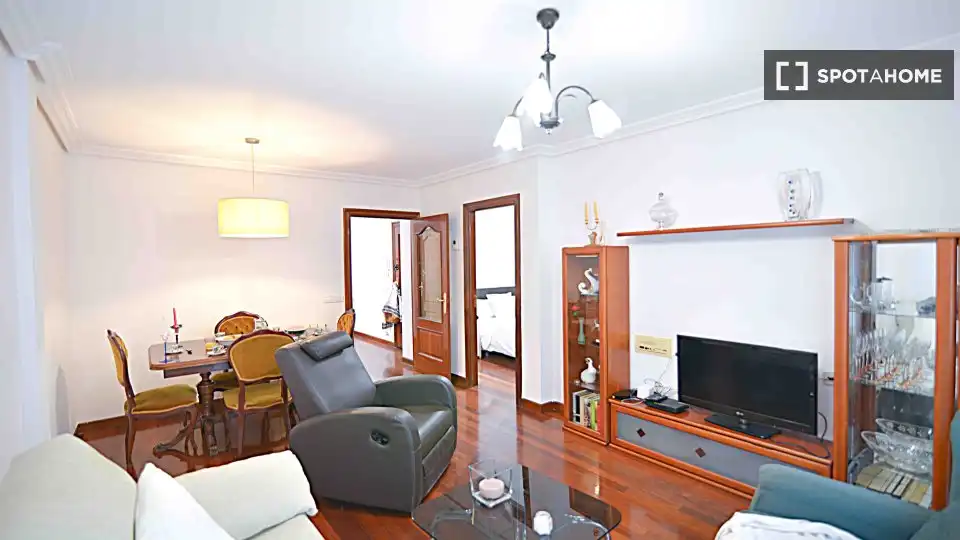 Sala de estar de Piso para compartir en Santander con Aire acondicionado, Calefacción y Amueblado