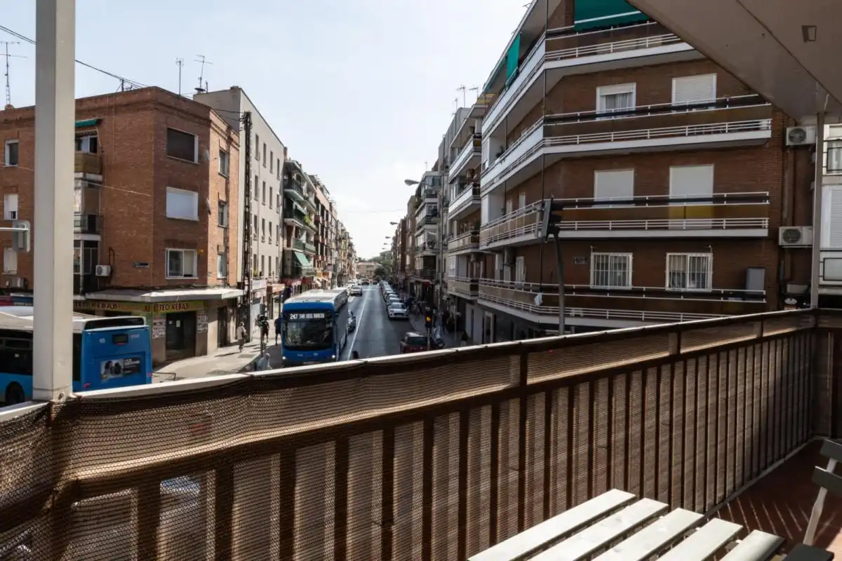 Exterior view of Apartments for share in Madrid  with Air Conditioner, Furnished and Oven