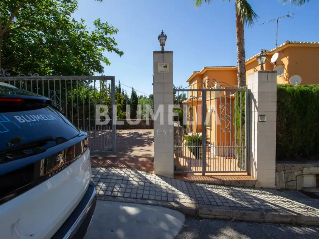 Exterior view of Houses for sale in Dénia  with Air Conditioner, Private garden and Terrace