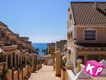 Casa con piscina in vendita a Avinguda de Portugal