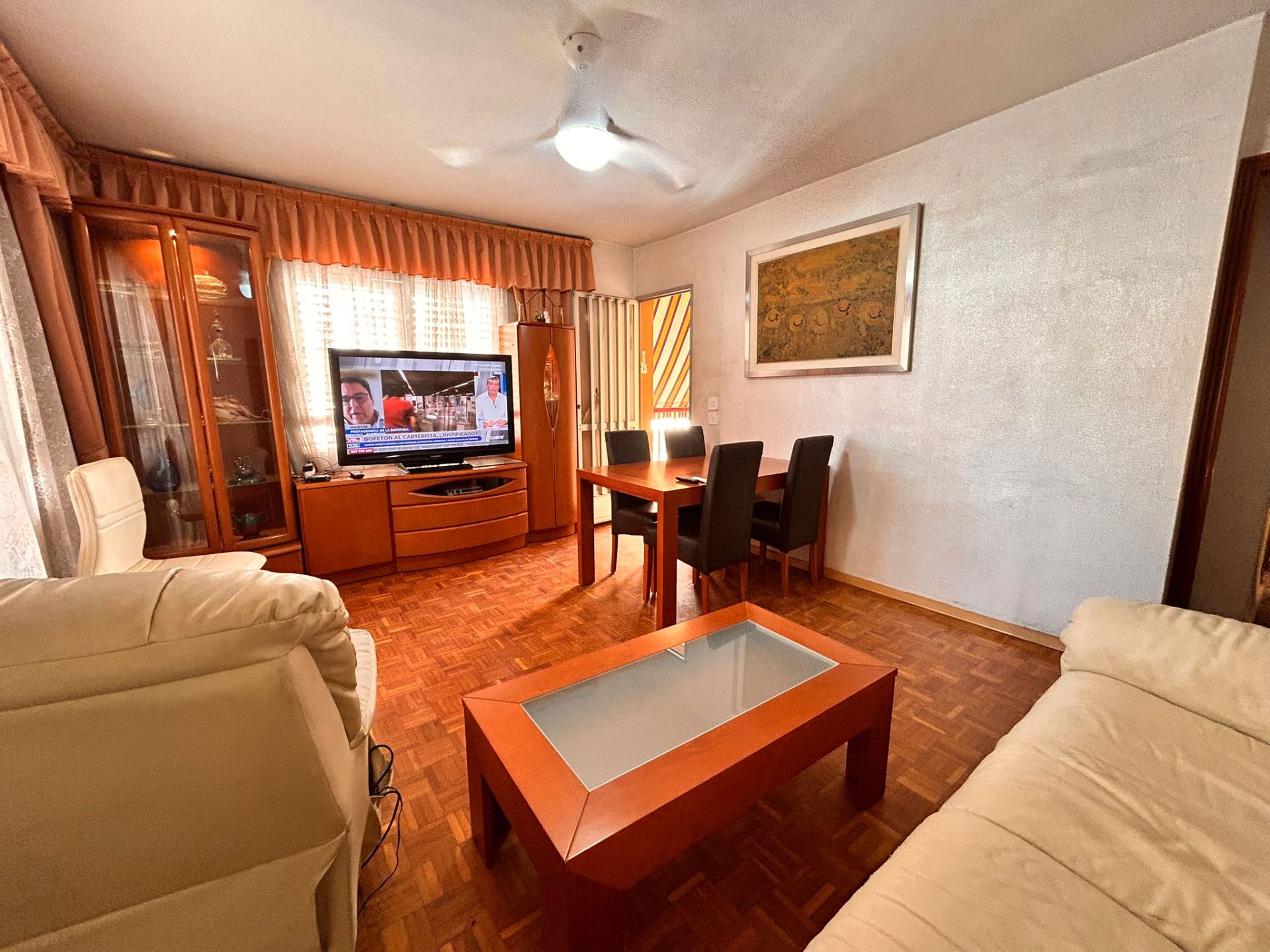 Sala d'estar de Apartament en venda en Alicante / Alacant amb Traster, Moblat i Forn