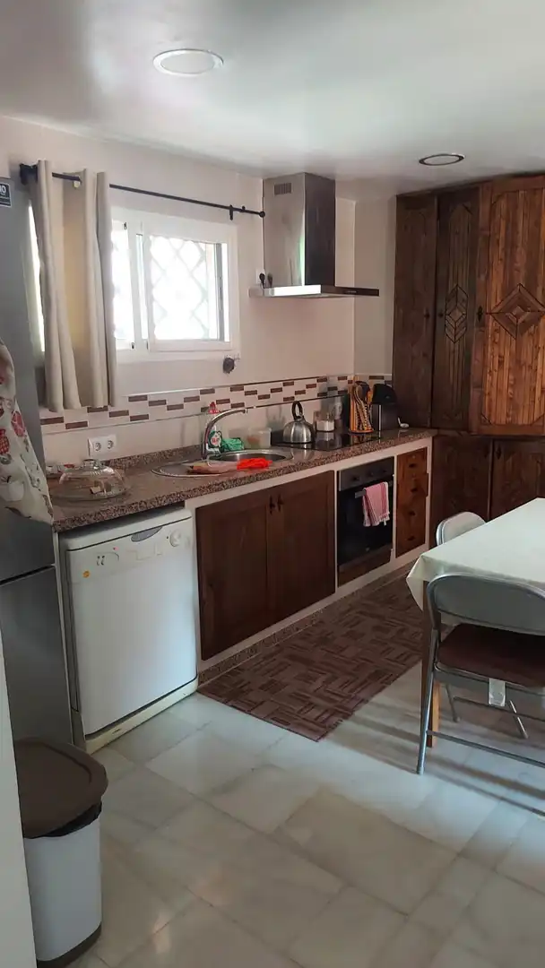 Kitchen of Apartments for rent in Algeciras  with Furnished and Community pool