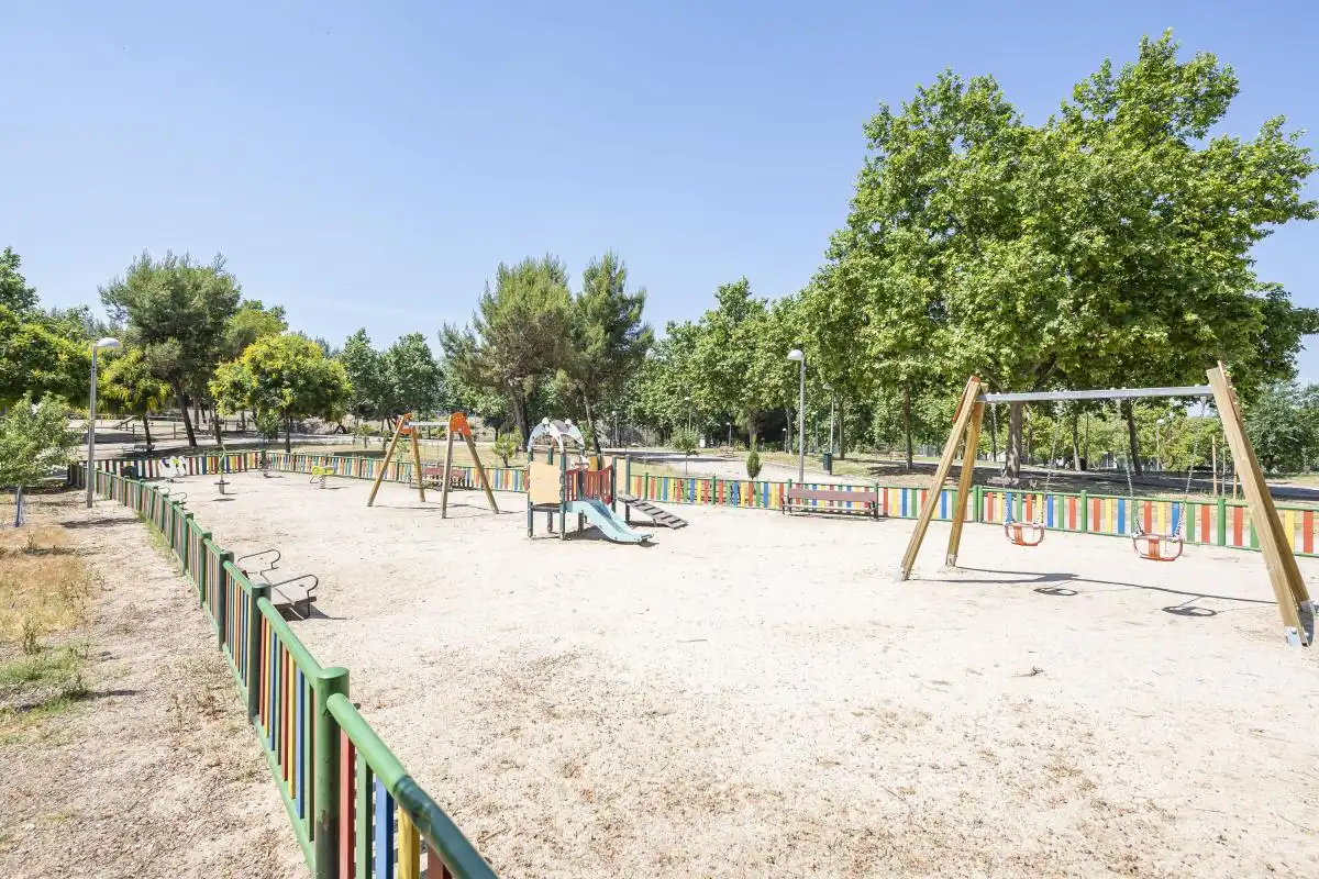 Parking of Ground floor for sale in Madrid  with Air Conditioner and Heating