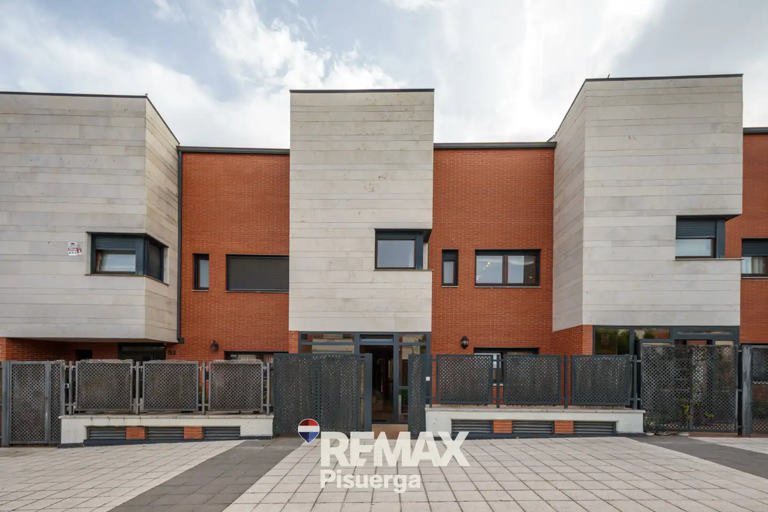 Vista exterior de Casa o chalet en venta en Valladolid con Aire acondicionado, Jardín privado y Terraza