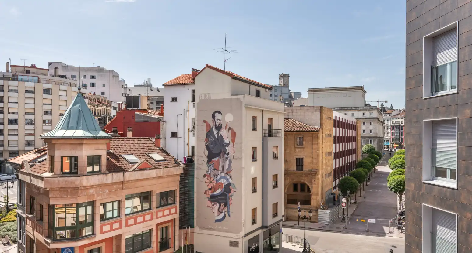 Vista exterior de Pis en venda en Oviedo  amb Calefacció